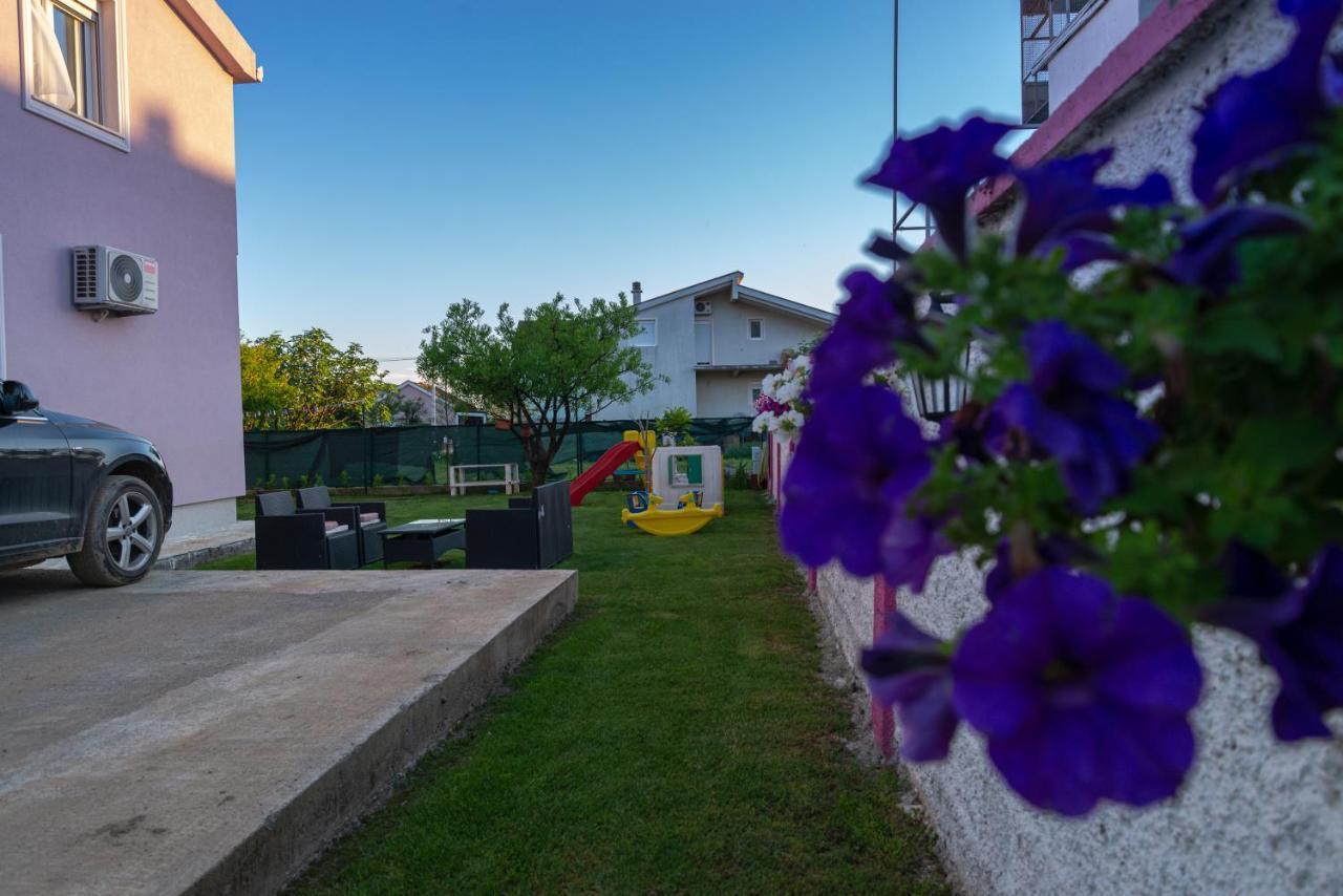 Apartman Mona Podgorica Exteriér fotografie