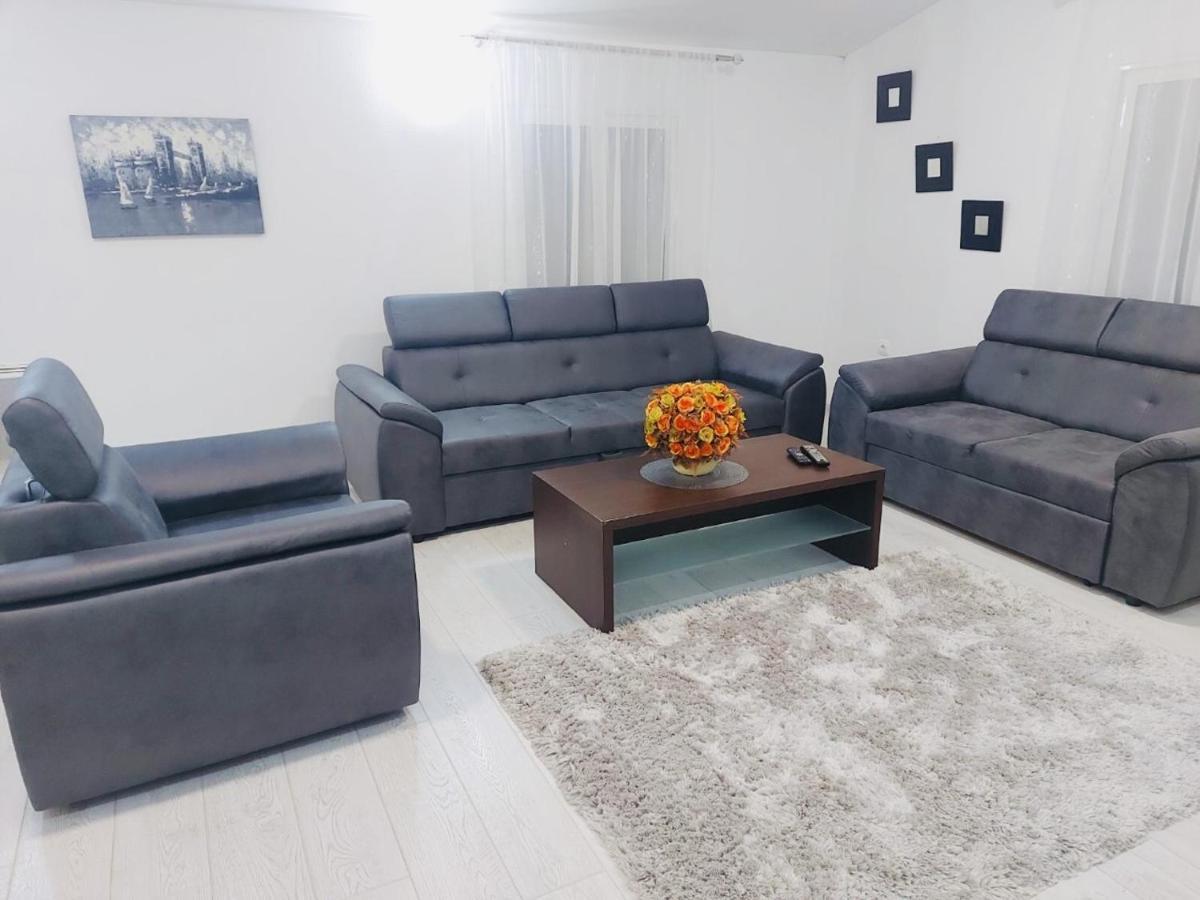 Apartman Mona Podgorica Exteriér fotografie